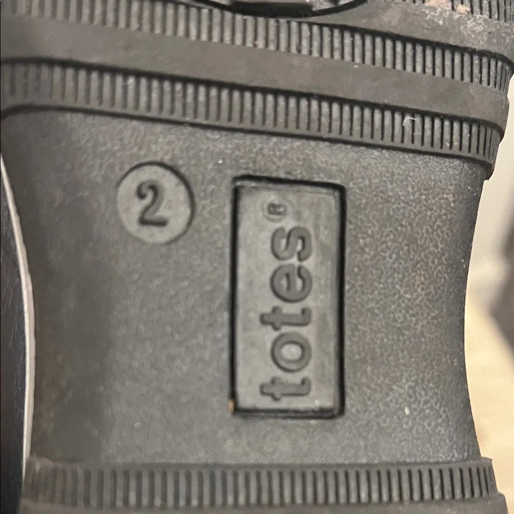Size 2 Kids Totes Black Winter Boots.  Waterproof. Exc condition
